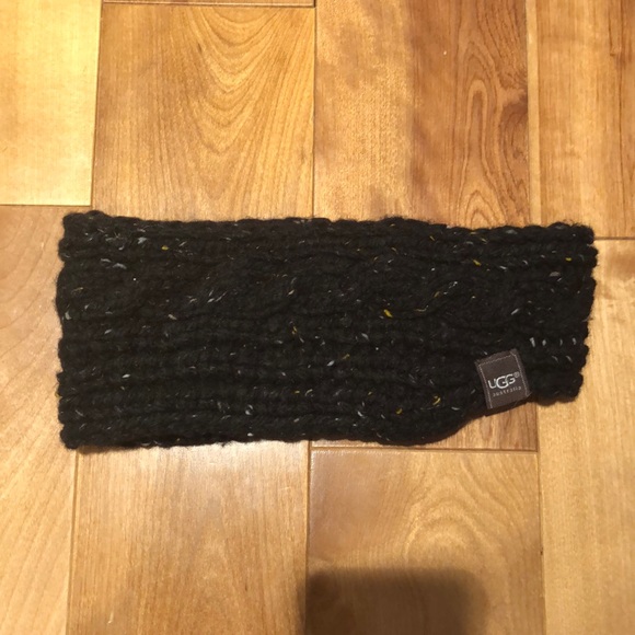 *NWOT* UGG wool headband and scarf - Picture 2 of 9